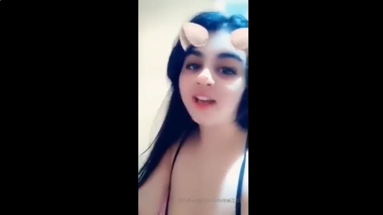 فضيحة تيكتوكر جزائرية صغيرة – سكس جزائري قصير